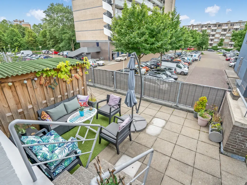 Alphons Diepenbrockhof 50, 'S-GRAVENHAGE