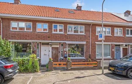 Van Vlotenstraat 26, 'S-GRAVENHAGE