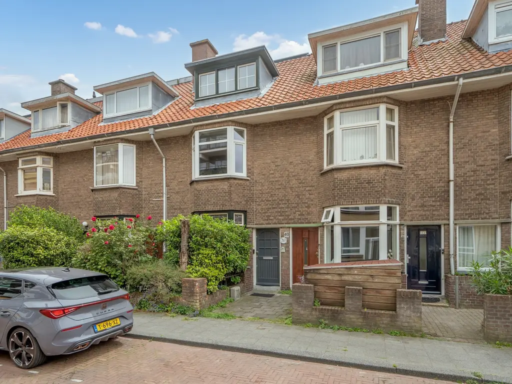 Rhenenstraat 38, 'S-GRAVENHAGE