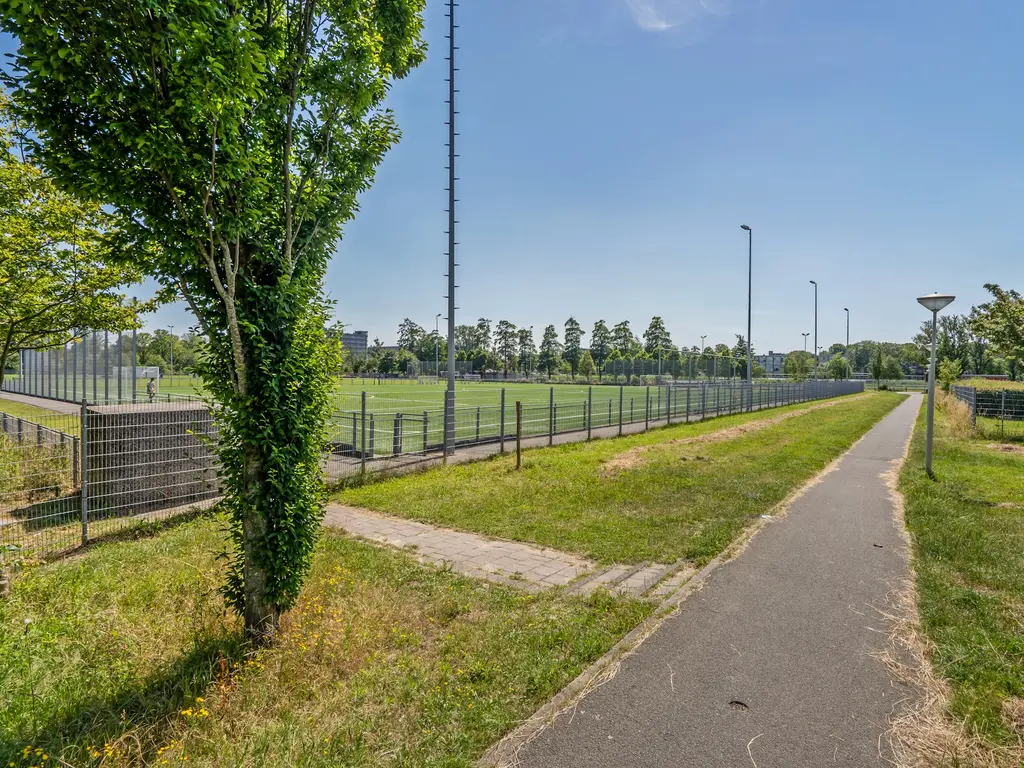 Dedemsvaartweg 592, 'S-GRAVENHAGE