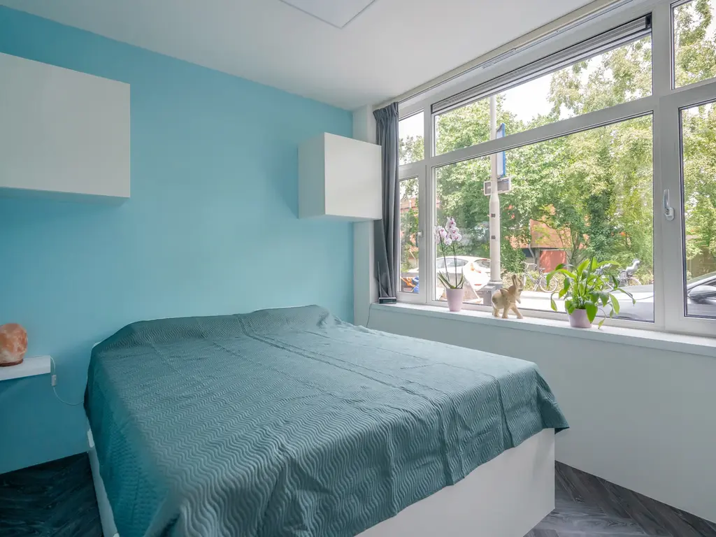 Van der Hoopstraat 37, 'S-GRAVENHAGE