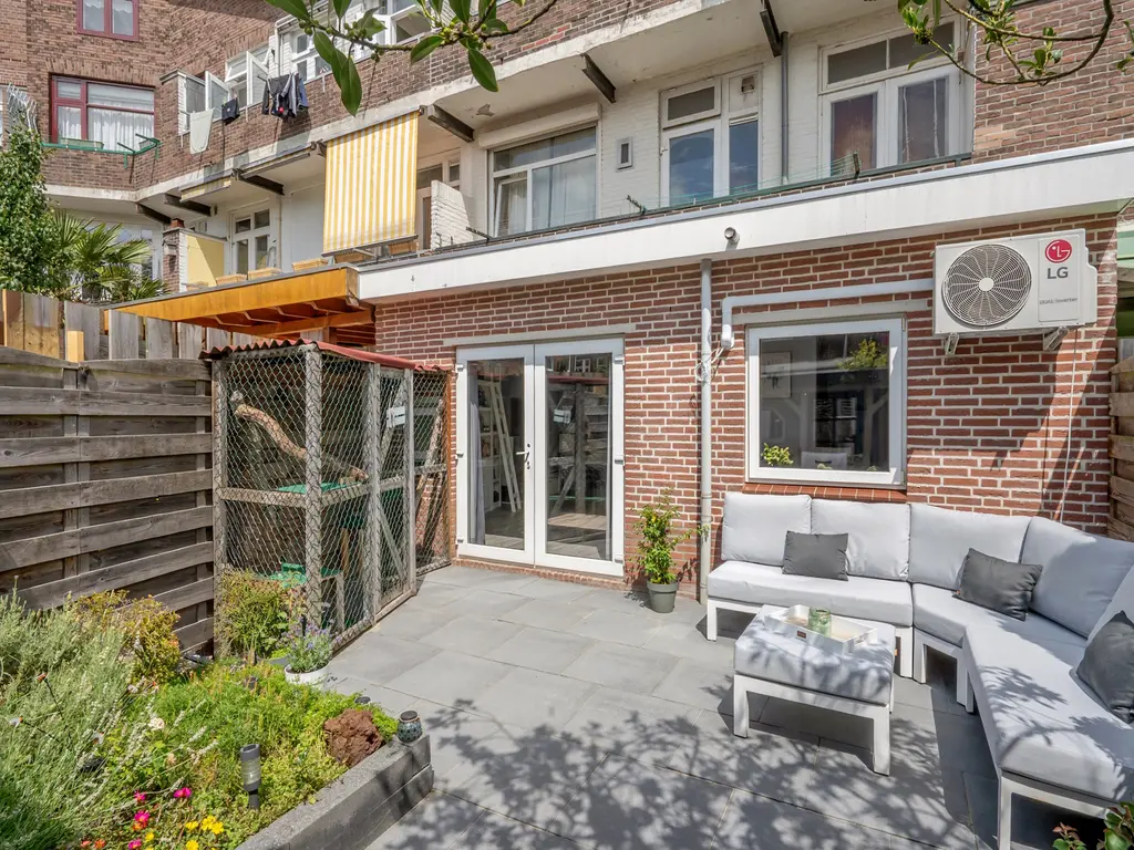 Van der Hoopstraat 37, 'S-GRAVENHAGE