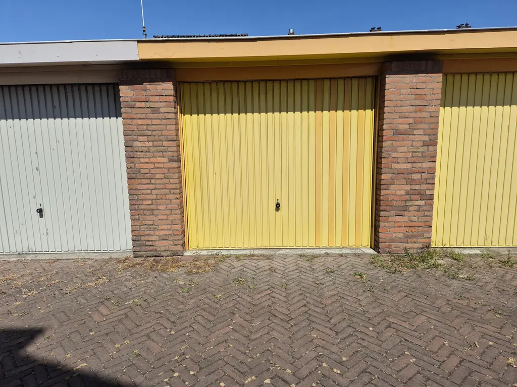 Mr Schokkingstraat , 'S-GRAVENZANDE