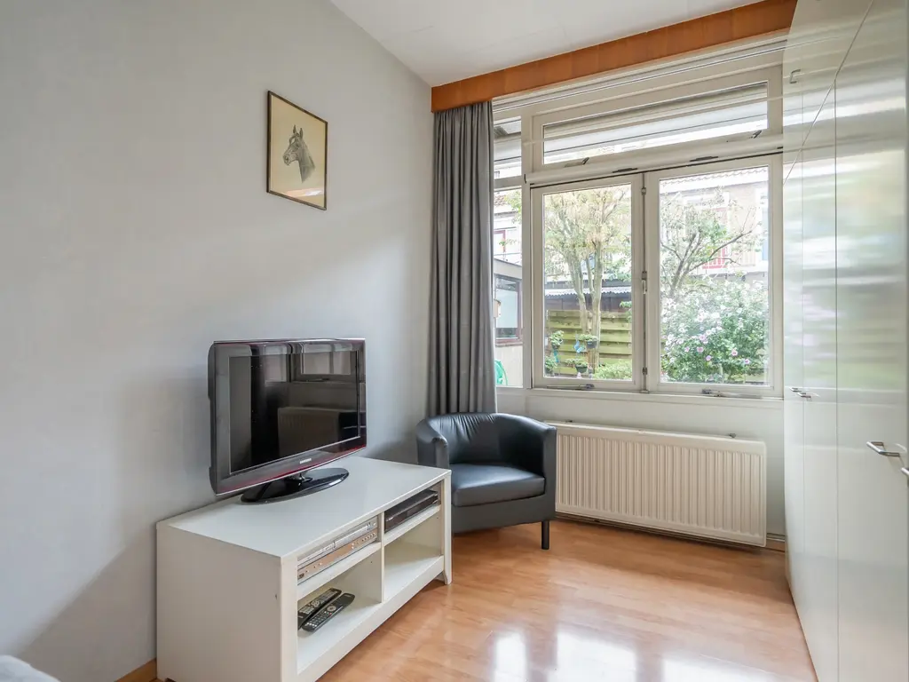 Van Zeggelenlaan 301, 'S-GRAVENHAGE