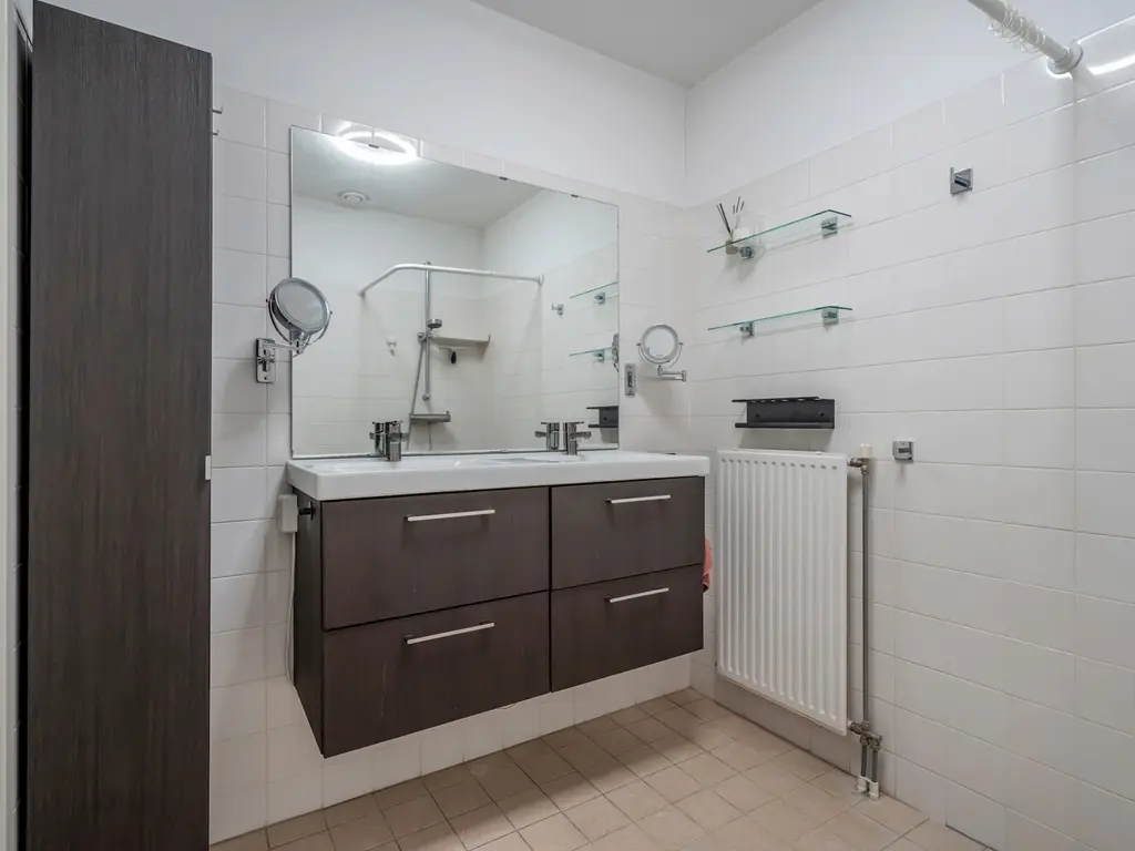 Dedemsvaartweg 614, 'S-GRAVENHAGE