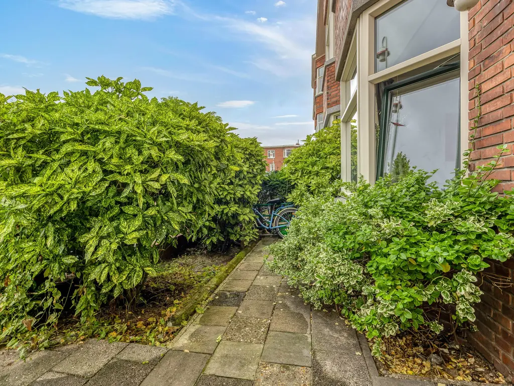 Damasstraat 28, 'S-GRAVENHAGE
