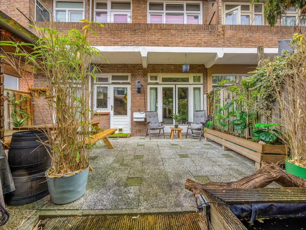 Damasstraat 28, 'S-GRAVENHAGE