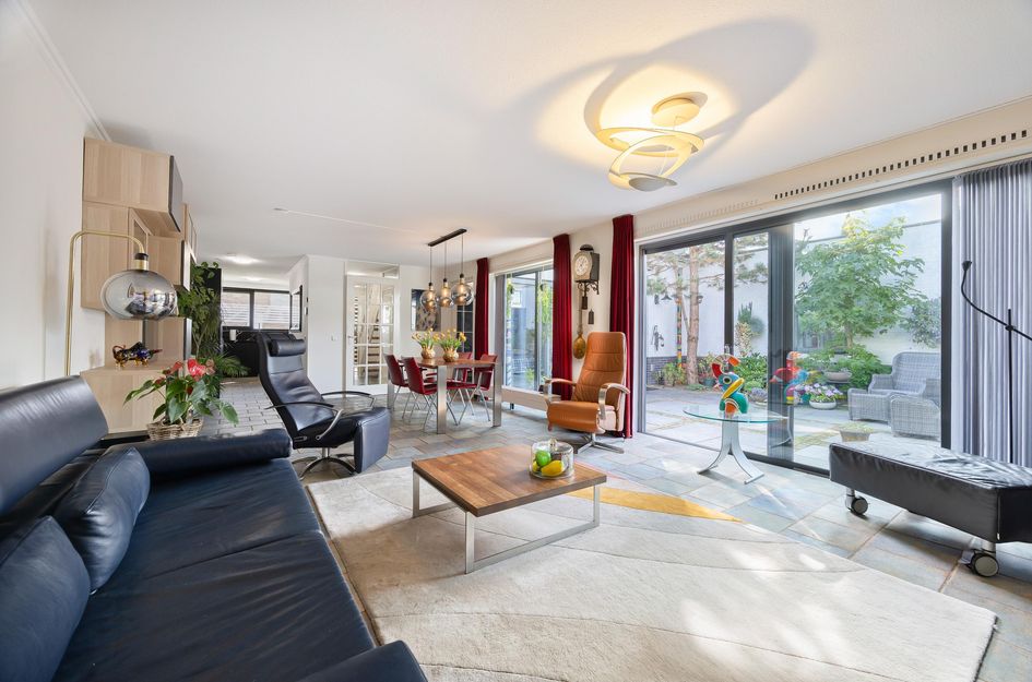 Tussenwoning te koop: De Rijkstraat 6, 'S-Gravenhage