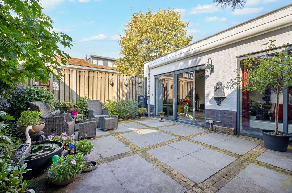Tussenwoning te koop: De Rijkstraat 6, 'S-Gravenhage