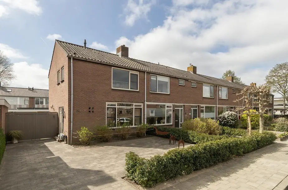 Vijverlaan 157, DORDRECHT (foto 1)
