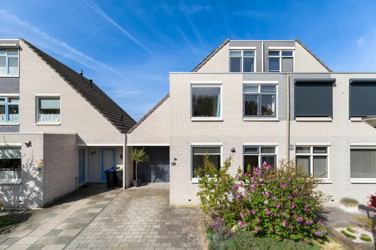 Johanna Naber-erf 177, DORDRECHT