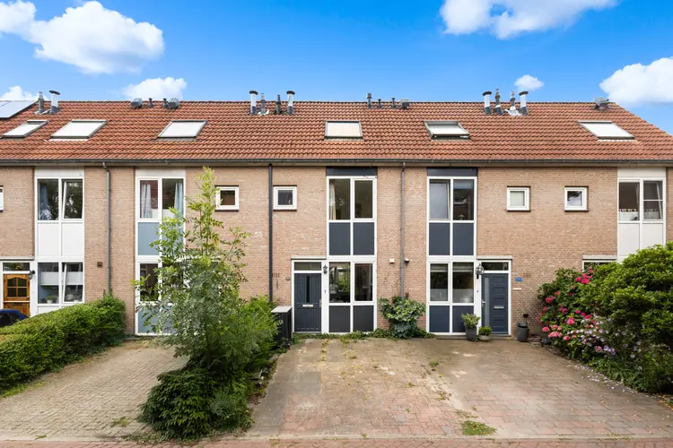 Suze Groeneweg-erf 384, DORDRECHT