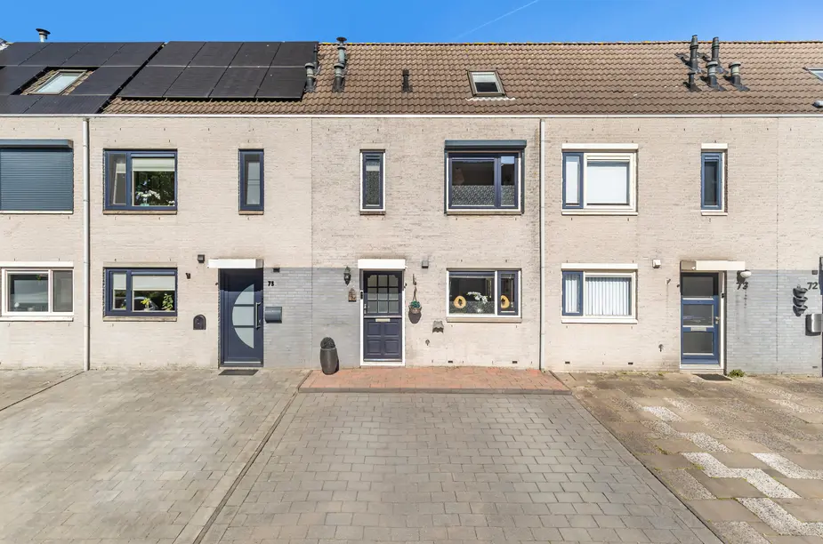 Van Doesburg-erf 74, DORDRECHT (foto 1)