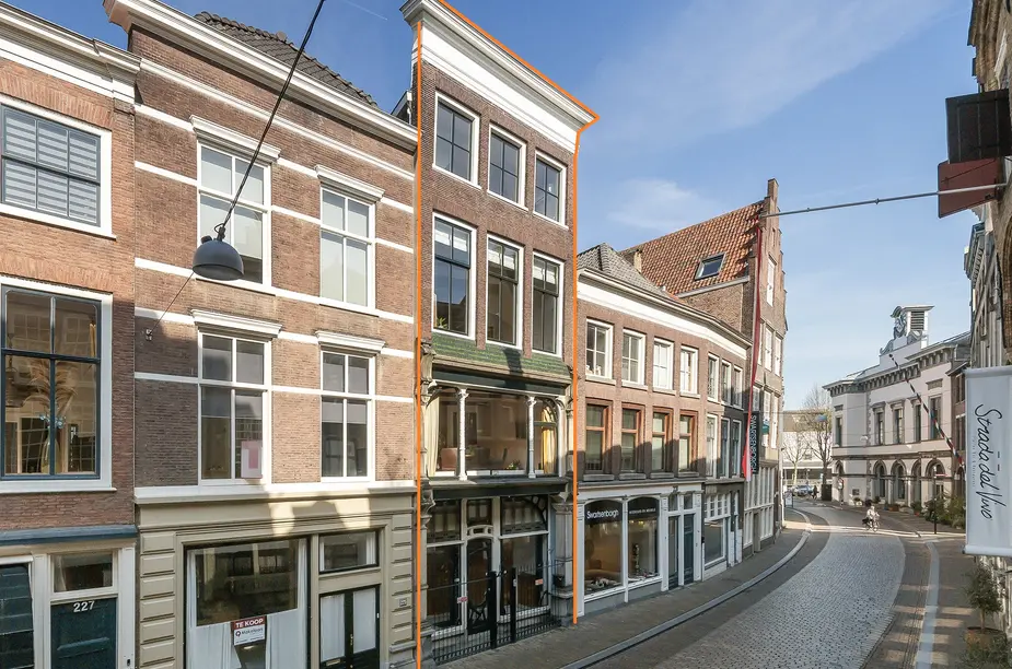 Wijnstraat 223, DORDRECHT (foto 1)
