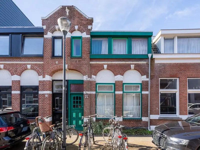 Tweede Markstraat 24, BREDA