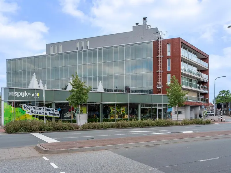 Julianapark 84, TILBURG