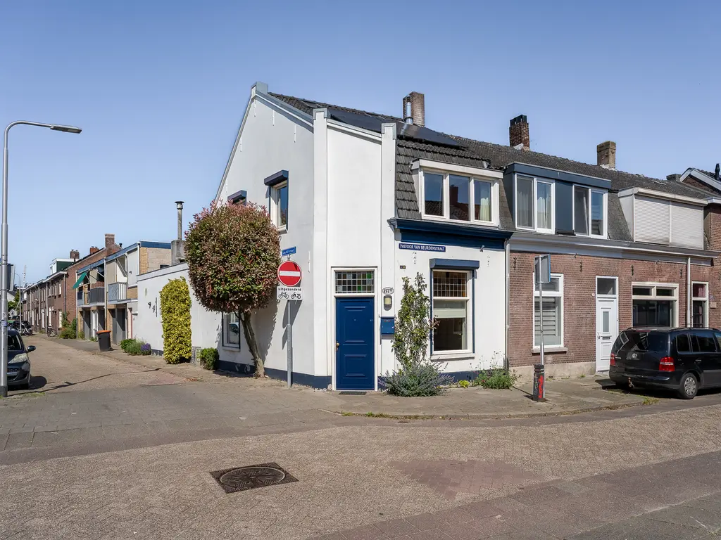 Pastoor van Beurdenstraat 87b, TILBURG