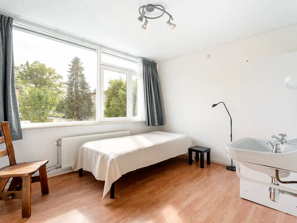 Montfortanenlaan 78, TILBURG