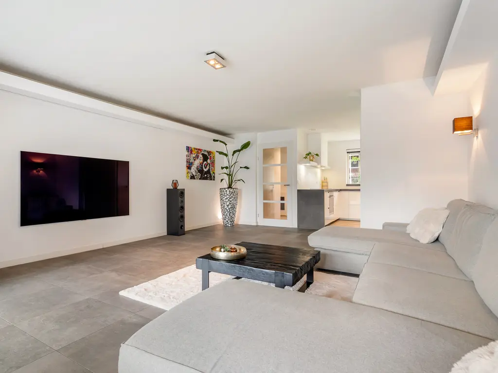 Riethovenerf 18, TILBURG