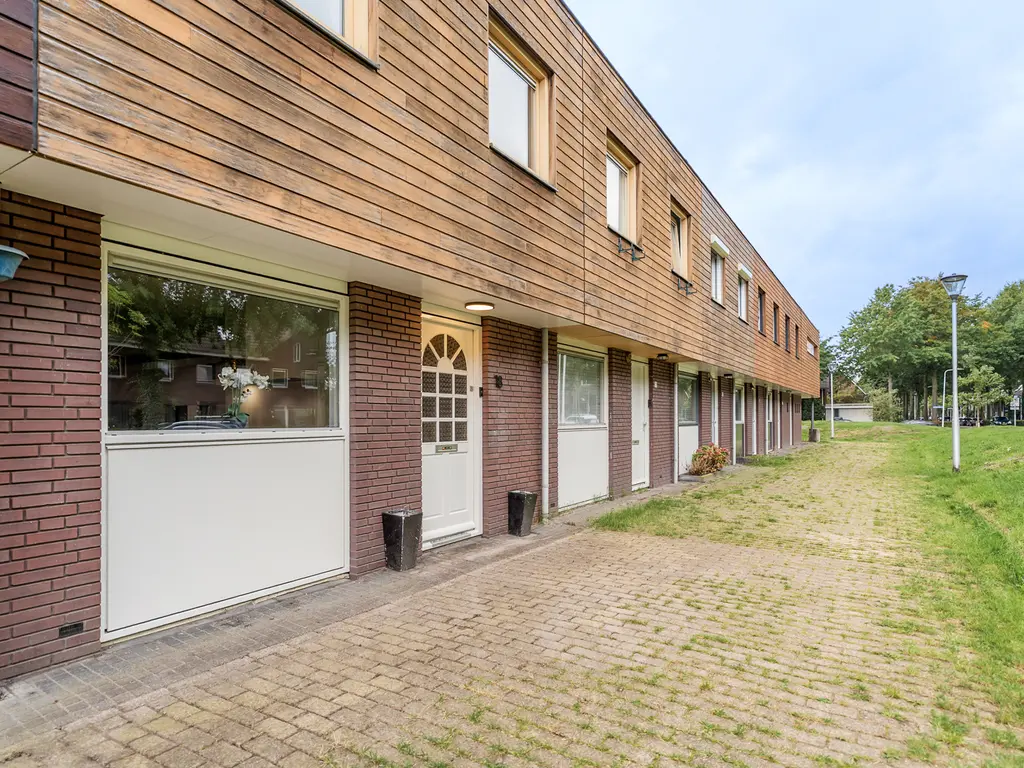 Riethovenerf 18, TILBURG