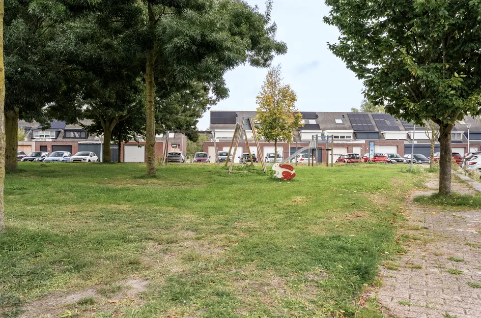 Riethovenerf 18