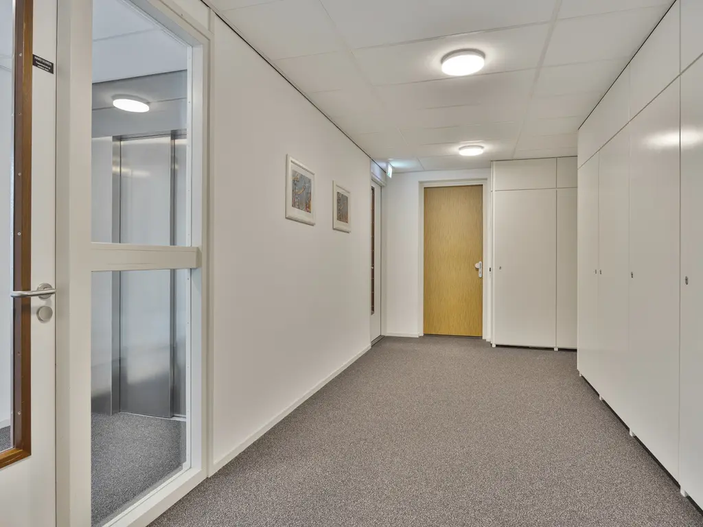 Professor de Moorplein 475, TILBURG
