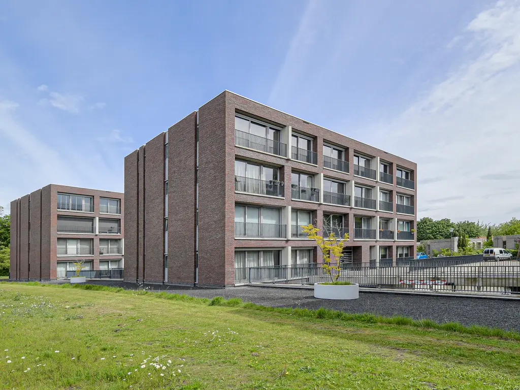 Vrachelsedijk 97, OOSTERHOUT