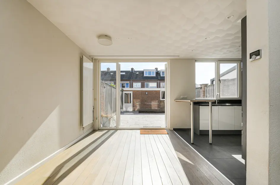 Voltastraat 15