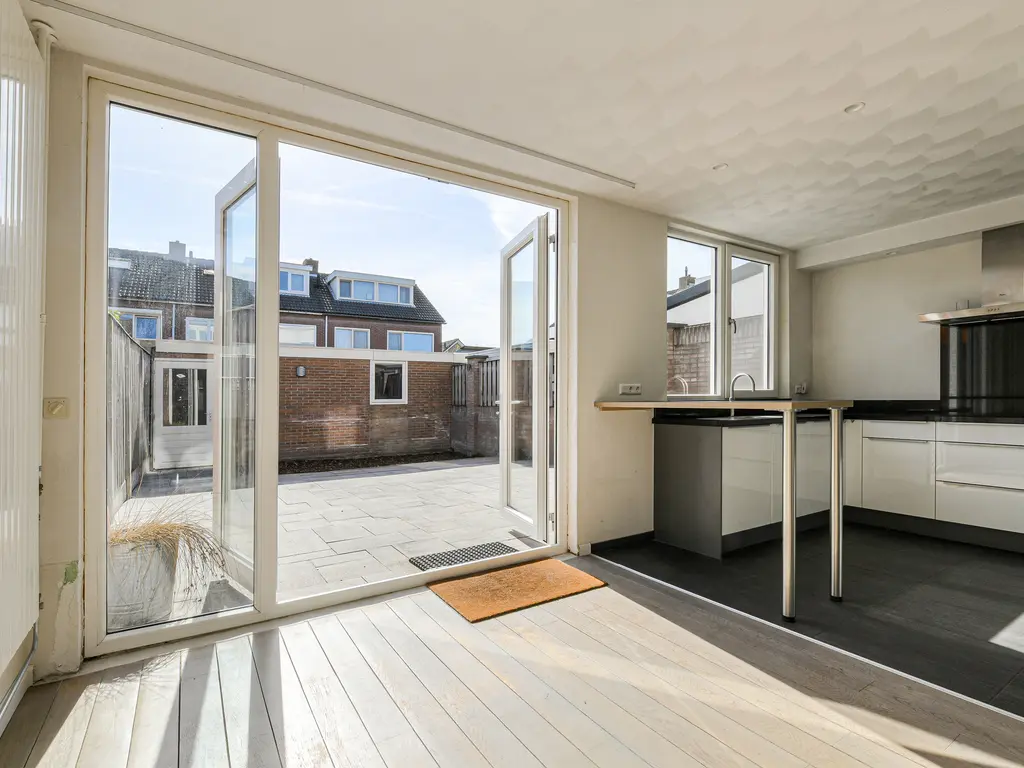 Voltastraat 15, OOSTERHOUT