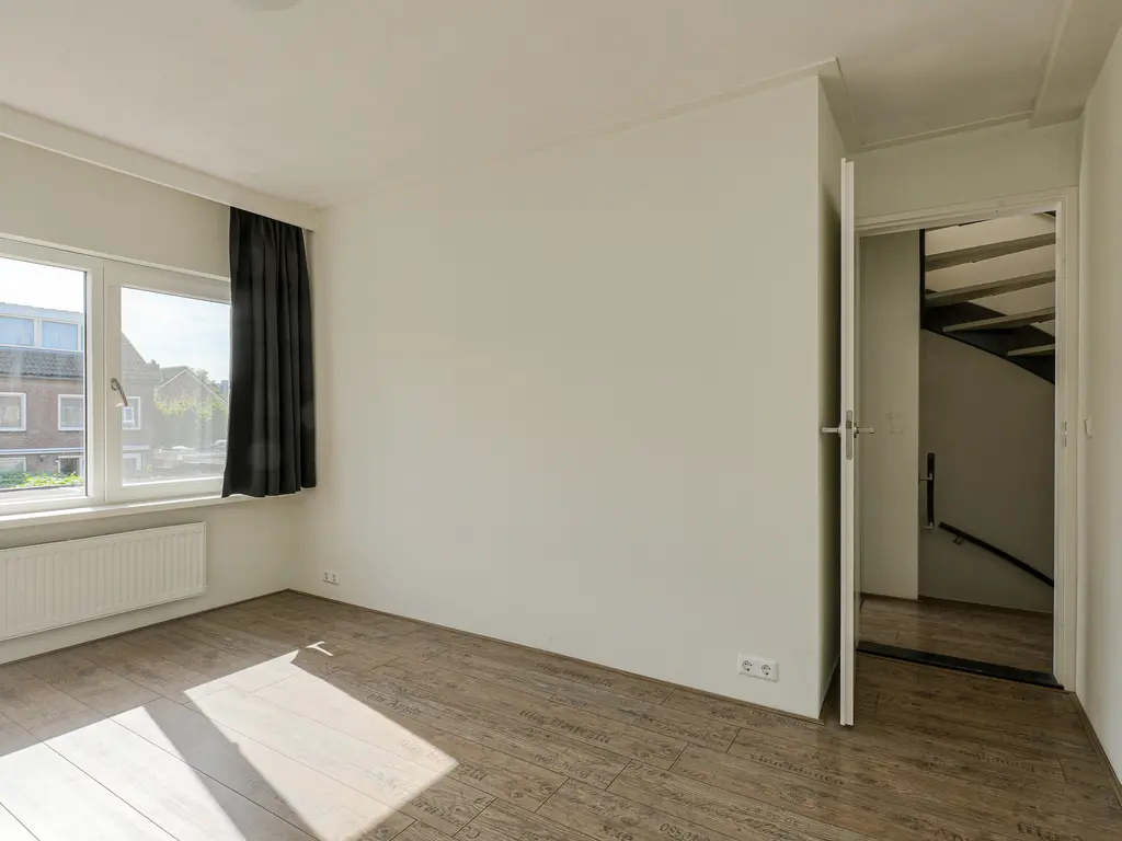 Voltastraat 15, OOSTERHOUT
