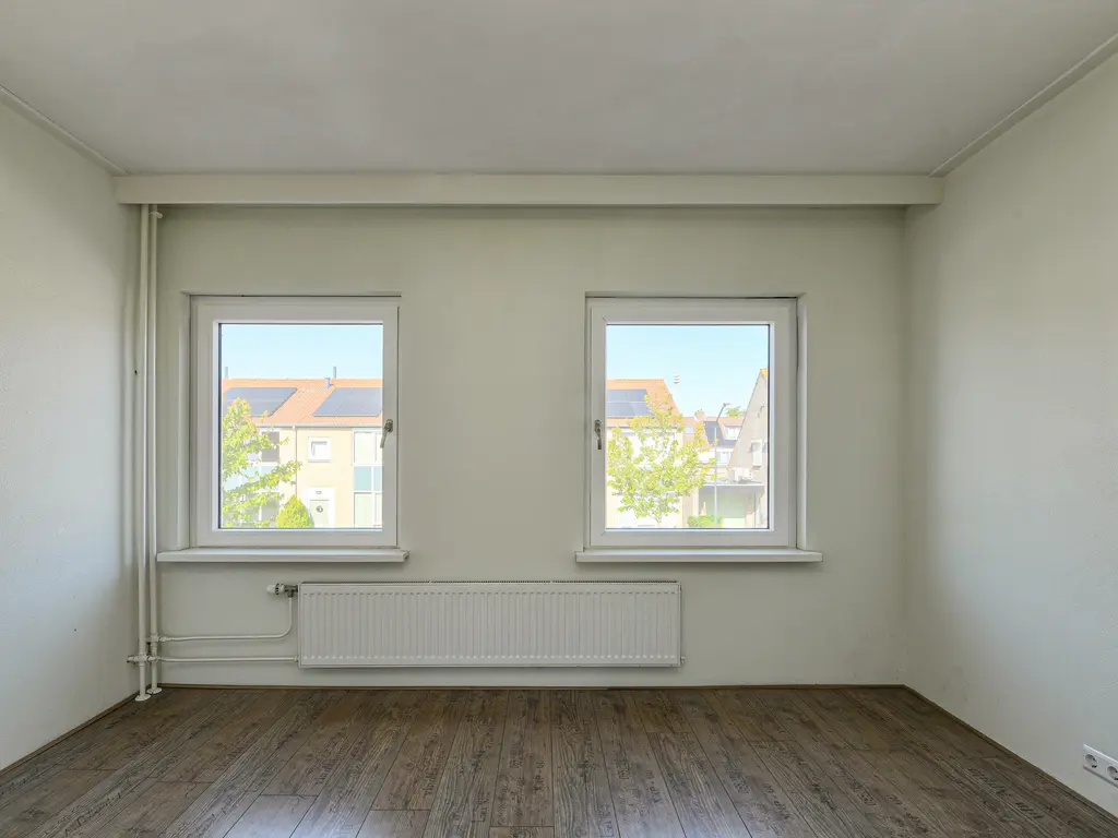 Voltastraat 15, OOSTERHOUT
