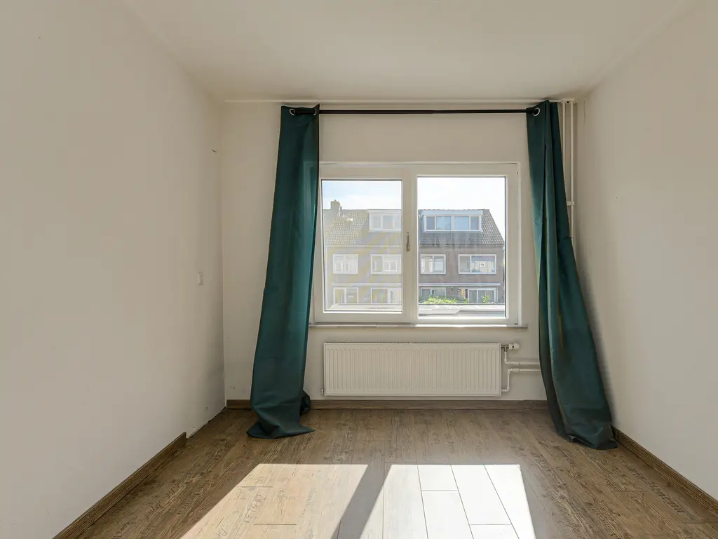 Voltastraat 15, OOSTERHOUT
