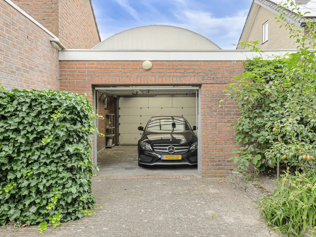 Zuilenstraat 16, BREDA
