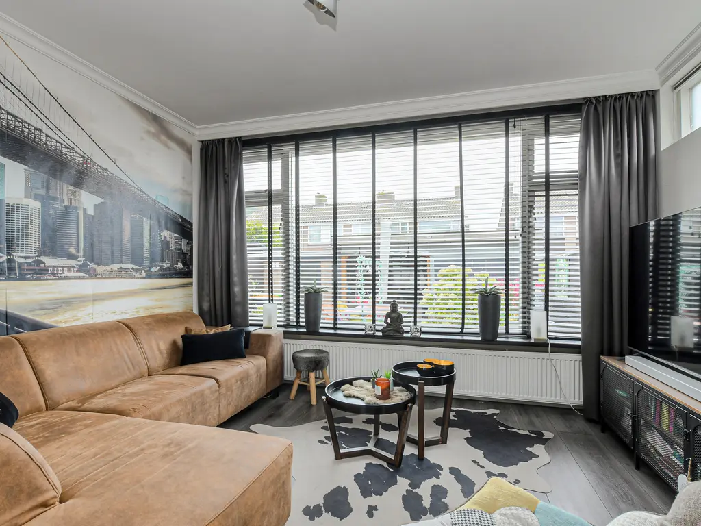 Vijfhoevenlaan 7, RAAMSDONKSVEER