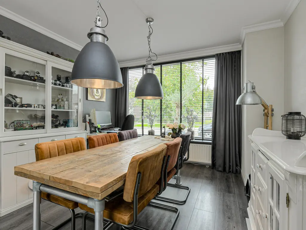 Vijfhoevenlaan 7, RAAMSDONKSVEER