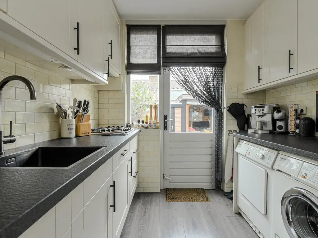 Vijfhoevenlaan 7, RAAMSDONKSVEER
