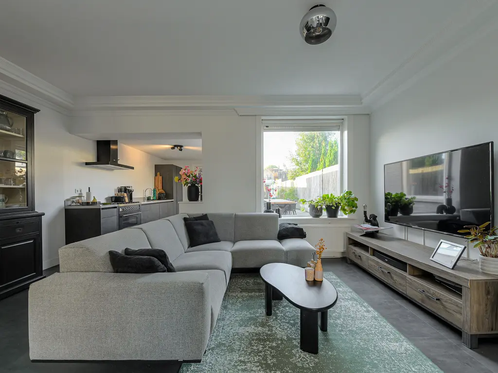 Laanstraat 8, OOSTERHOUT