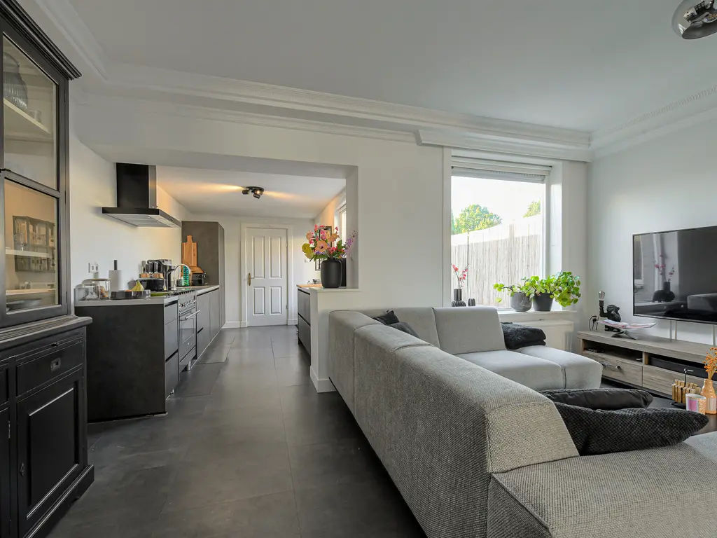 Laanstraat 8, OOSTERHOUT