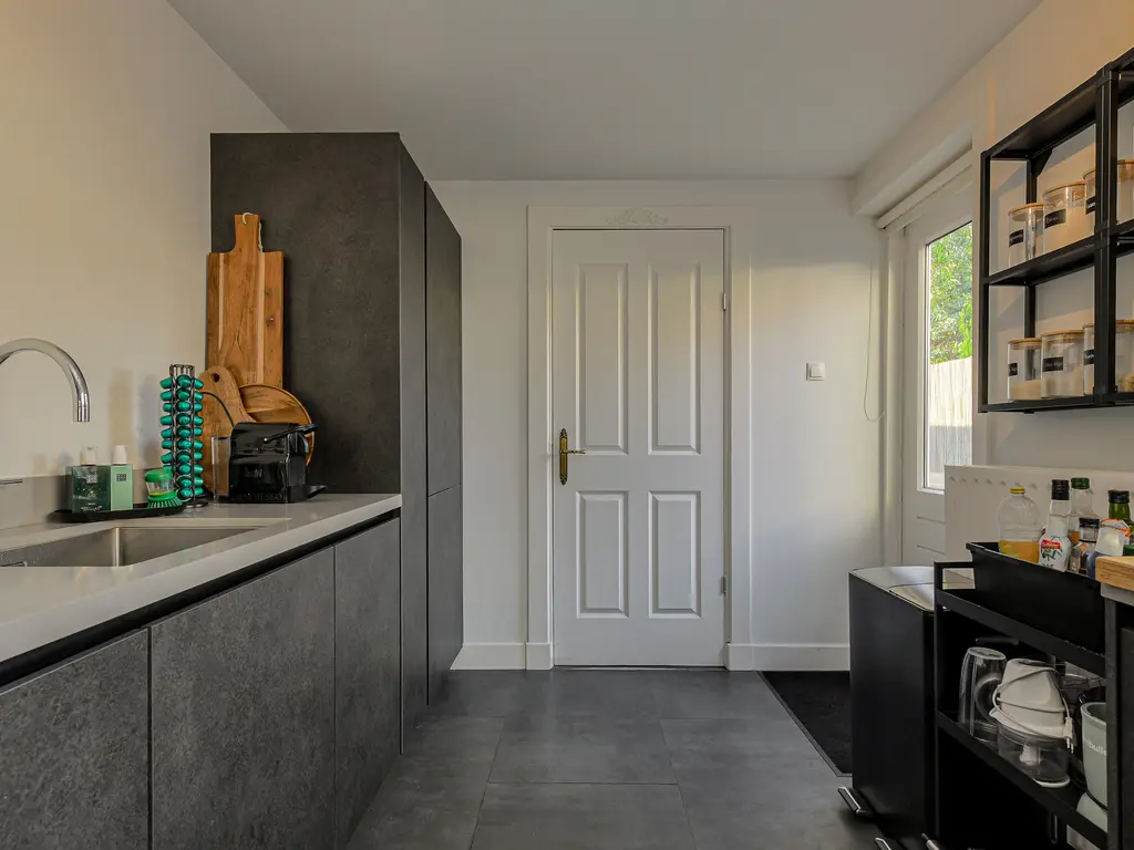 Laanstraat 8, OOSTERHOUT