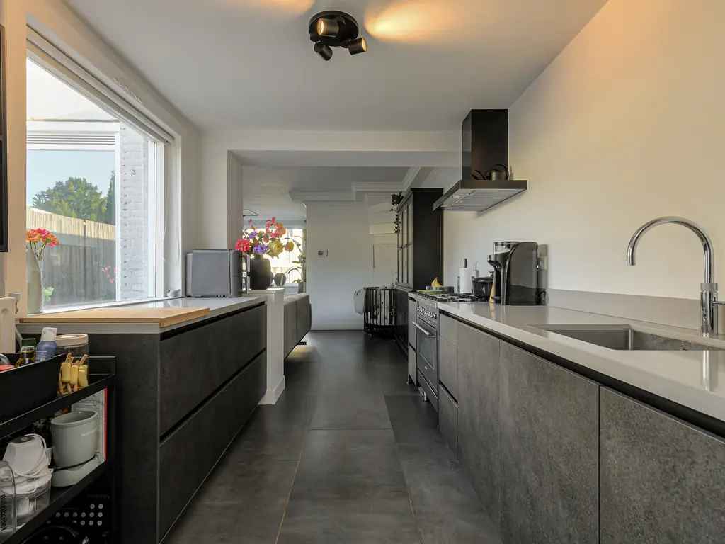 Laanstraat 8, OOSTERHOUT