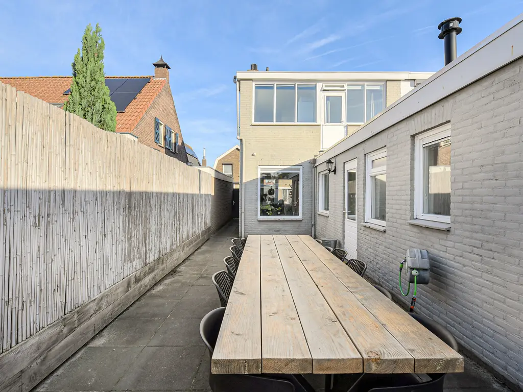 Laanstraat 8, OOSTERHOUT