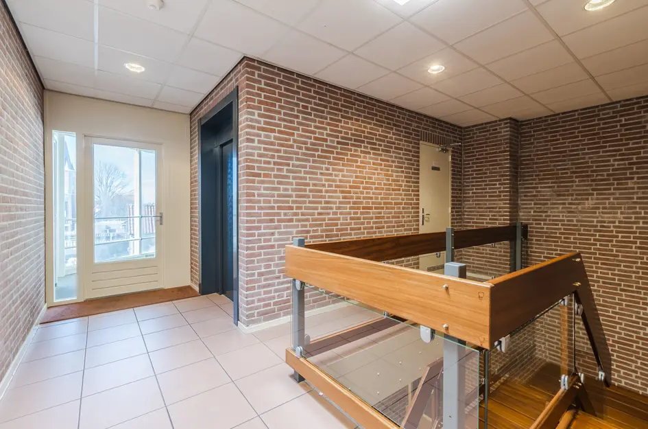 van Tolstraat 4r