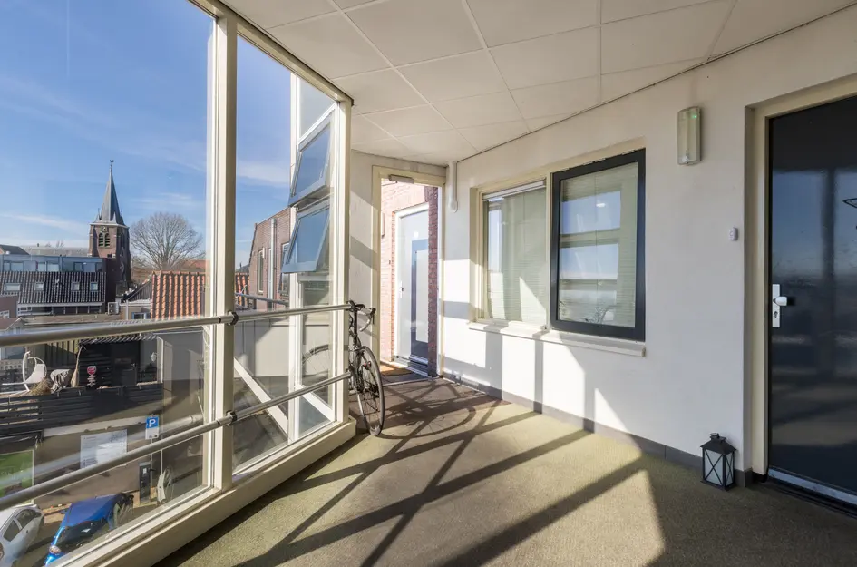 van Tolstraat 4r