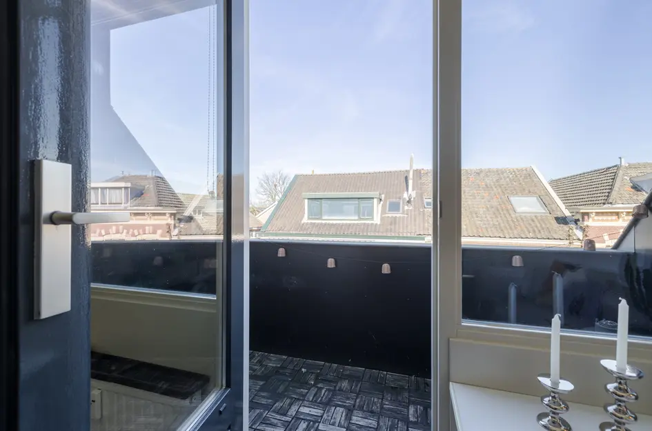 van Tolstraat 4r