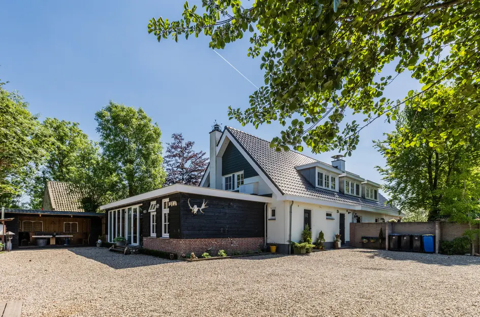Noordeinde 77A