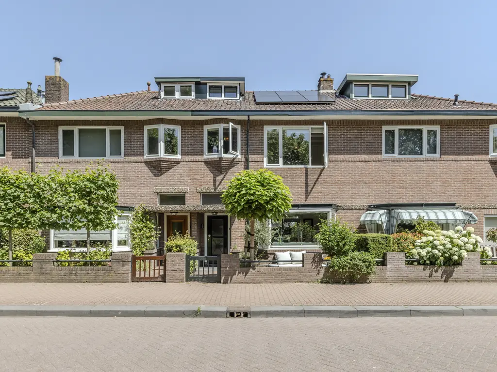 Stationsweg 7, BODEGRAVEN
