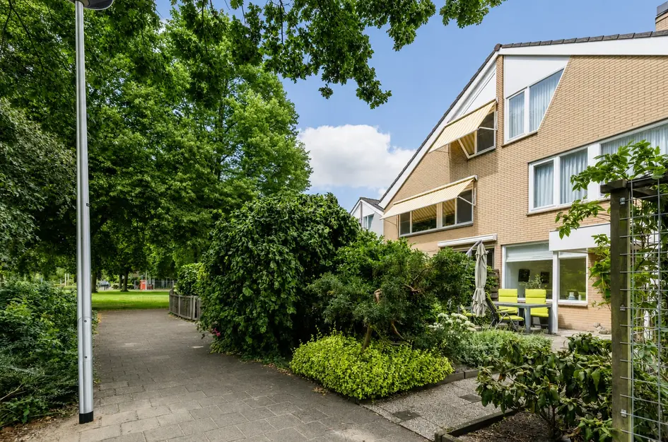 Cortenhoeve 72