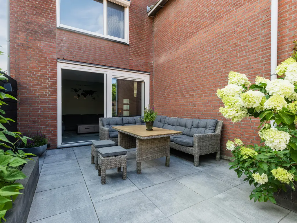 Fluitekruid 28, BODEGRAVEN