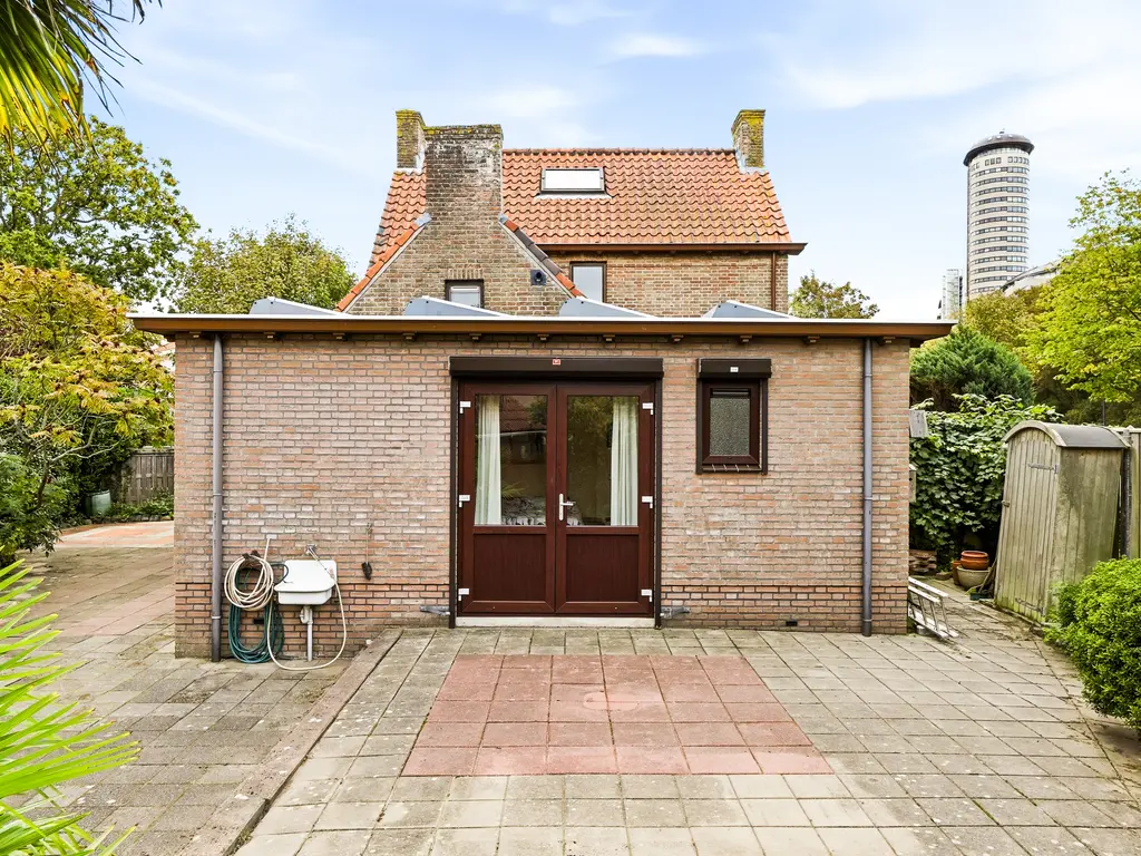 Burgemeester Van Woelderenlaan 20, Vlissingen