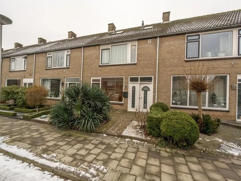 Anemoonstraat 32, OUD-BEIJERLAND